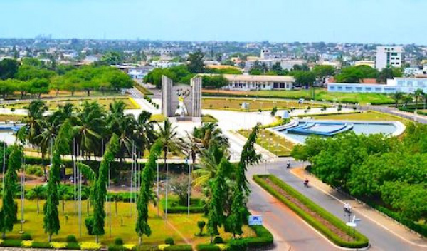 Togo : le parlement adopte la loi sur le fonctionnement du district du grand Lomé